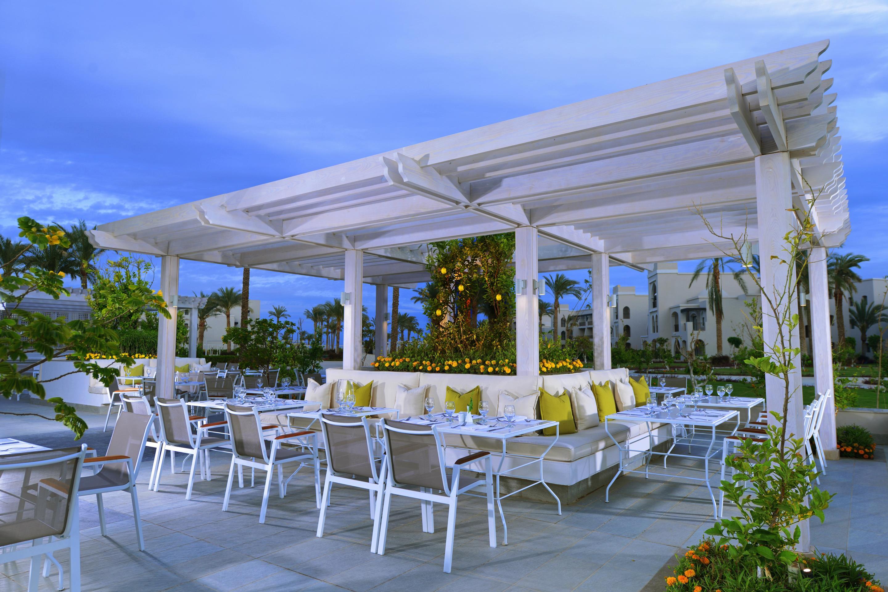 シュタイゲンベルガー アルカサル ホテル シャルム・エル・シェイク エクステリア 写真 The Terrace at the Parker Palm Springs