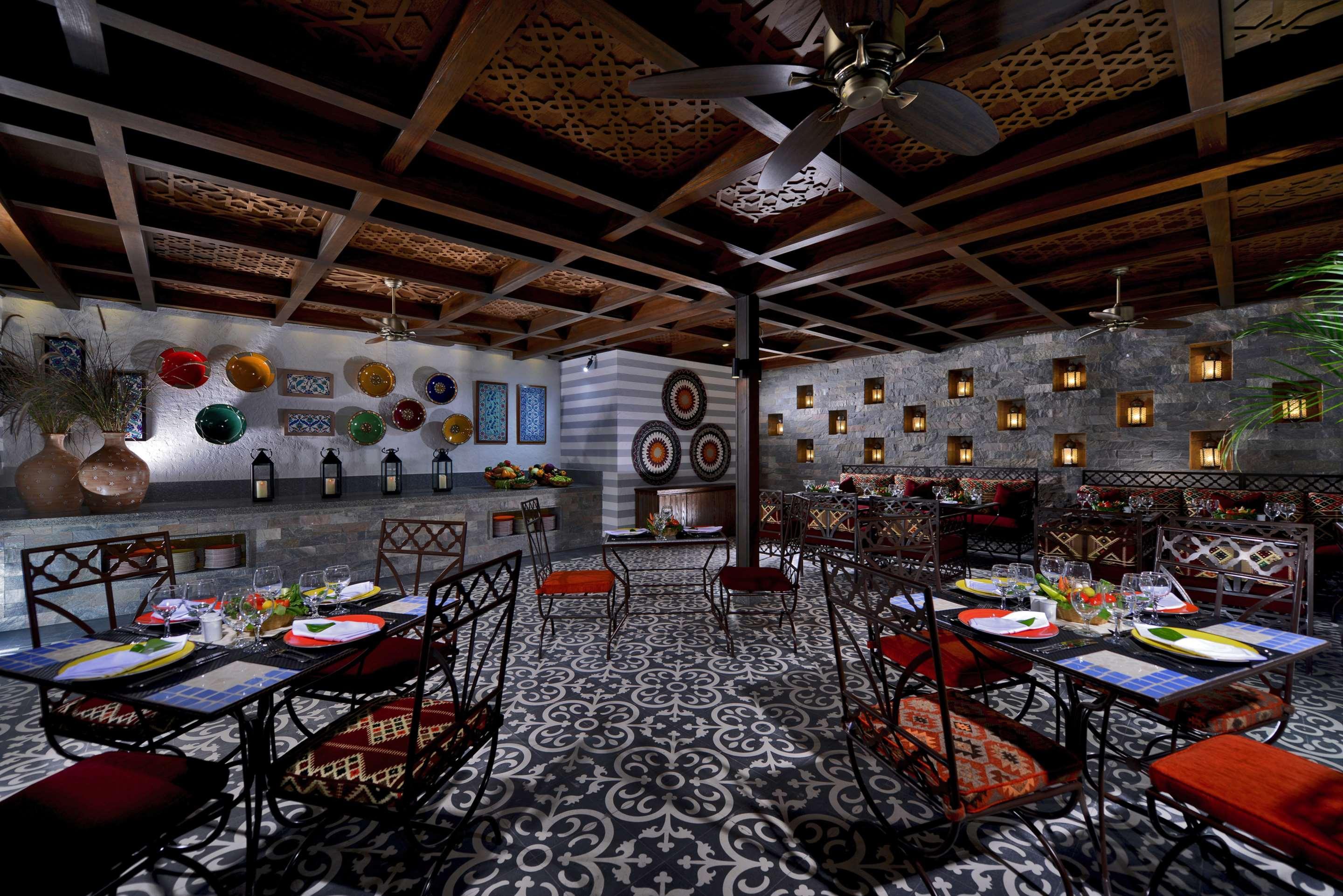 シュタイゲンベルガー アルカサル ホテル シャルム・エル・シェイク エクステリア 写真 The interior of the restaurant